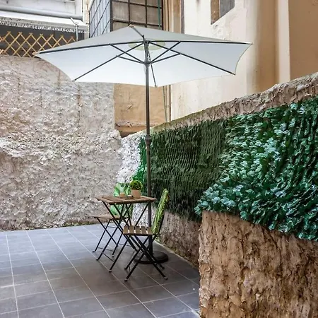 Central Gem Nice Patio 4p Apartment Thessaloniki