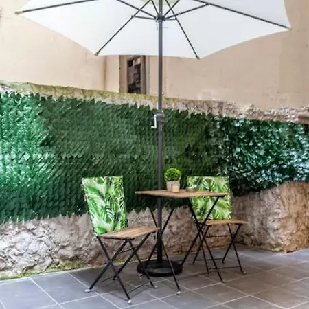 Apartman Central Gem Nice Patio 4p