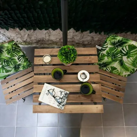 Apartman Central Gem Nice Patio 4p *