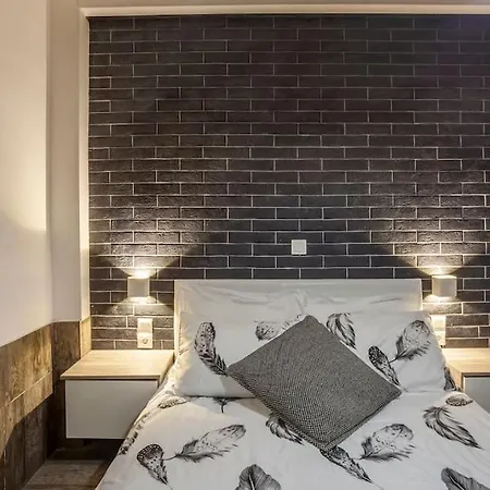 Apartman Central Gem Nice Patio 4p